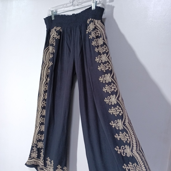 Sundance Pants - Sundance Bon Voyage Culottes Pant in Black Cream Size S